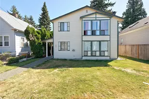 328 Burnett Ave N, Renton, WA 98057 - Photo 2