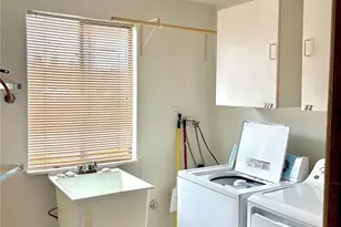 328 Burnett Ave N, Renton, WA 98057 - Photo 20