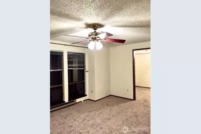 328 Burnett Avenue N, Renton, WA 98057 - Photo 18