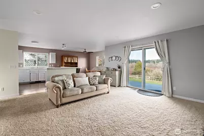 910 NE Cordero Place, Oak Harbor, WA 98277 - Photo 6