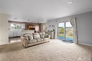 910 NE Cordero Pl, Oak Harbor, WA 98277 - Photo 6