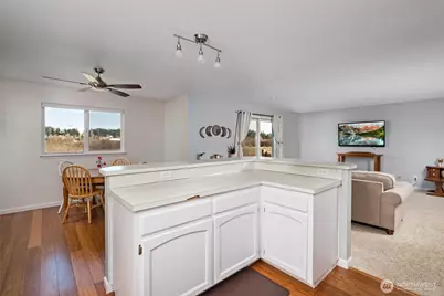 910 NE Cordero Place, Oak Harbor, WA 98277 - Photo 10