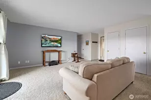 910 NE Cordero Pl, Oak Harbor, WA 98277 - Photo 8