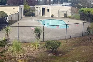 1321 S Puget Dr, Renton, WA 98055 - Photo 16