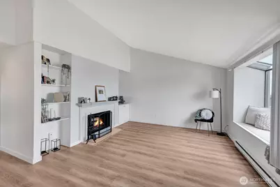 1321 S Puget Drive #E-33, Renton, WA 98055 - Photo 1