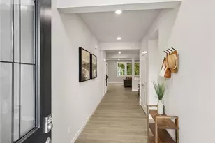 10508 135th Place NE, Kirkland, WA 98033 - Photo 2