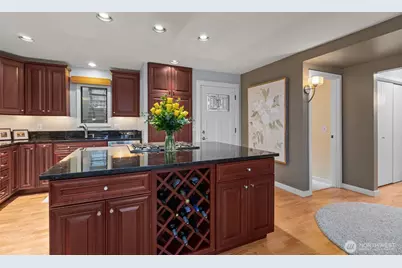 10903 Glen Acres Drive S #A, Seattle, WA 98168 - Photo 8