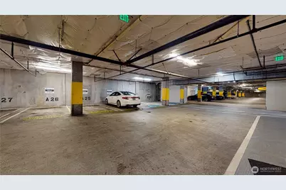 1100 106th Avenue NE #704, Bellevue, WA 98004 - Photo 16