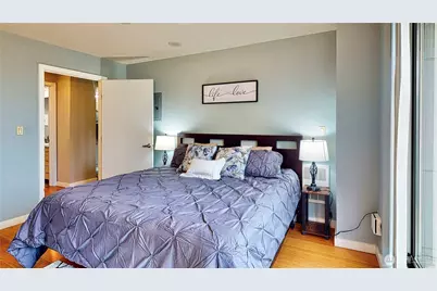 1100 106th Avenue NE #704, Bellevue, WA 98004 - Photo 12