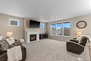 911 NE 7th Ave, Quincy, WA 98848 - Photo 4