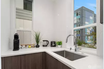 1406 21st Avenue #A, Seattle, WA 98122 - Photo 12