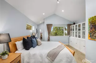 3010 NE 55th St, Seattle, WA 98105 - Photo 18