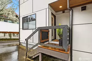 3010 NE 55th St, Seattle, WA 98105 - Photo 32