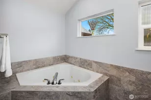 3010 NE 55th St, Seattle, WA 98105 - Photo 24