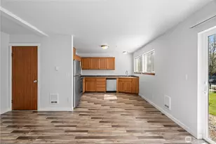 1012 109th St Ct E, Tacoma, WA 98445 - Photo 8