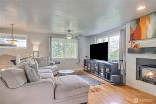 7417 S Prospect St, Tacoma, WA 98409 - Photo 2