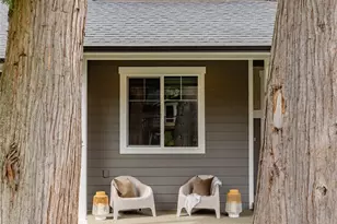 611 Upland Dr, Mount Vernon, WA 98273 - Photo 2