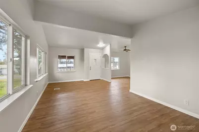 994 Diane Avenue, Oak Harbor, WA 98277 - Photo 8