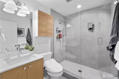 12322 14th Avenue NE #B, Seattle, WA 98125 - Photo 24