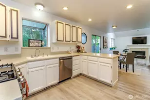 2426 E Pioneer, Puyallup, WA 98372 - Photo 6