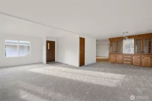 2725 E Fir St, Mount Vernon, WA 98273 - Photo 8