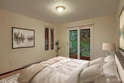 2668 E Lake Sammamish Parkway NE, Sammamish, WA 98074 - Photo 26