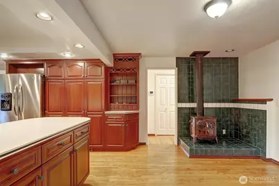 2668 E Lake Sammamish Parkway NE, Sammamish, WA 98074 - Photo 16