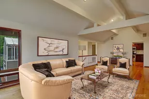 2668 E Lake Sammamish Pkwy NE, Sammamish, WA 98074 - Photo 8