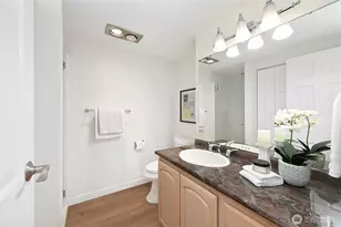 2100 3rd Ave, Seattle, WA 98121 - Photo 12