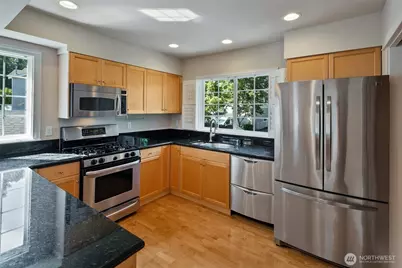 2060 132nd Avenue SE #612, Bellevue, WA 98005 - Photo 12