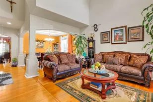 10209 28th Dr SE, Everett, WA 98208 - Photo 2