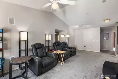 11501 7th Avenue W #CC302, Everett, WA 98204 - Photo 4
