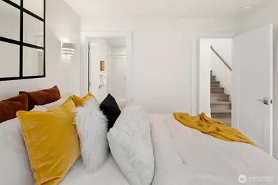 109 22nd Avenue E #F, Seattle, WA 98112 - Photo 10