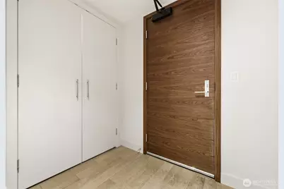 583 Battery Street #715N, Seattle, WA 98121 - Photo 6