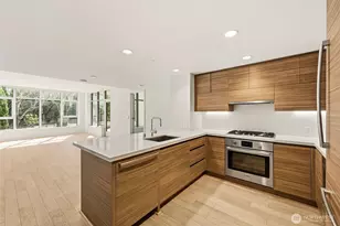 583 Battery St, Seattle, WA 98121 - Photo 10