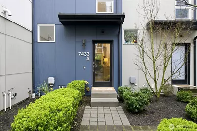 7433 A 4th Avenue NE, Seattle, WA 98115 - Photo 1