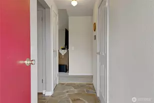 2124 Firland Dr, Puyallup, WA 98371 - Photo 2