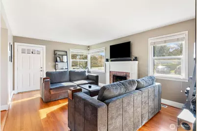 10010 13th Avenue NW, Seattle, WA 98177 - Photo 2