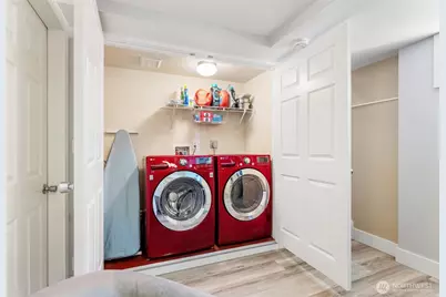 10010 13th Avenue NW, Seattle, WA 98177 - Photo 20