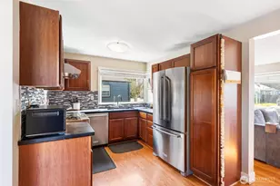 10010 13th Ave NW, Seattle, WA 98177 - Photo 4
