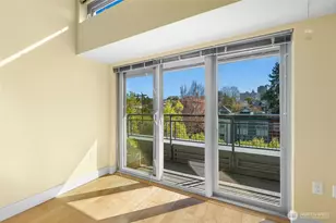 530 Broadway E, Seattle, WA 98102 - Photo 8