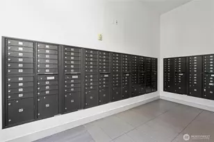 530 Broadway E, Seattle, WA 98102 - Photo 32