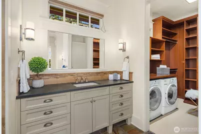 4102 100th Avenue SE, Mercer Island, WA 98040 - Photo 16