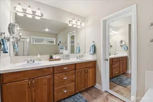 26050 SE 23rd Pl, Sammamish, WA 98075 - Photo 18