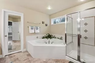 26050 SE 23rd Pl, Sammamish, WA 98075 - Photo 20