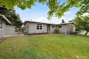 2502 NE 7th St, Renton, WA 98056 - Photo 22