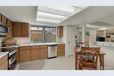 6209 144th Avenue NE, Redmond, WA 98052 - Photo 10