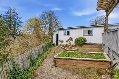 319 N 3rd Street, Kalama, WA 98625 - Photo 28