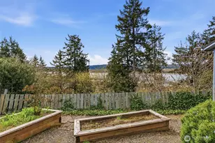 319 N 3rd St, Kalama, WA 98625 - Photo 24