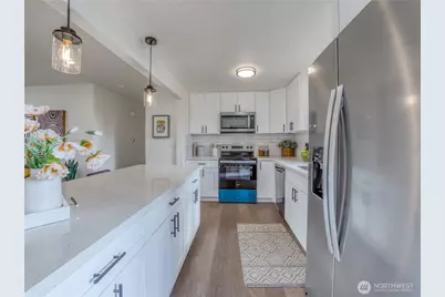 18 232nd Place SW, Bothell, WA 98021 - Photo 8